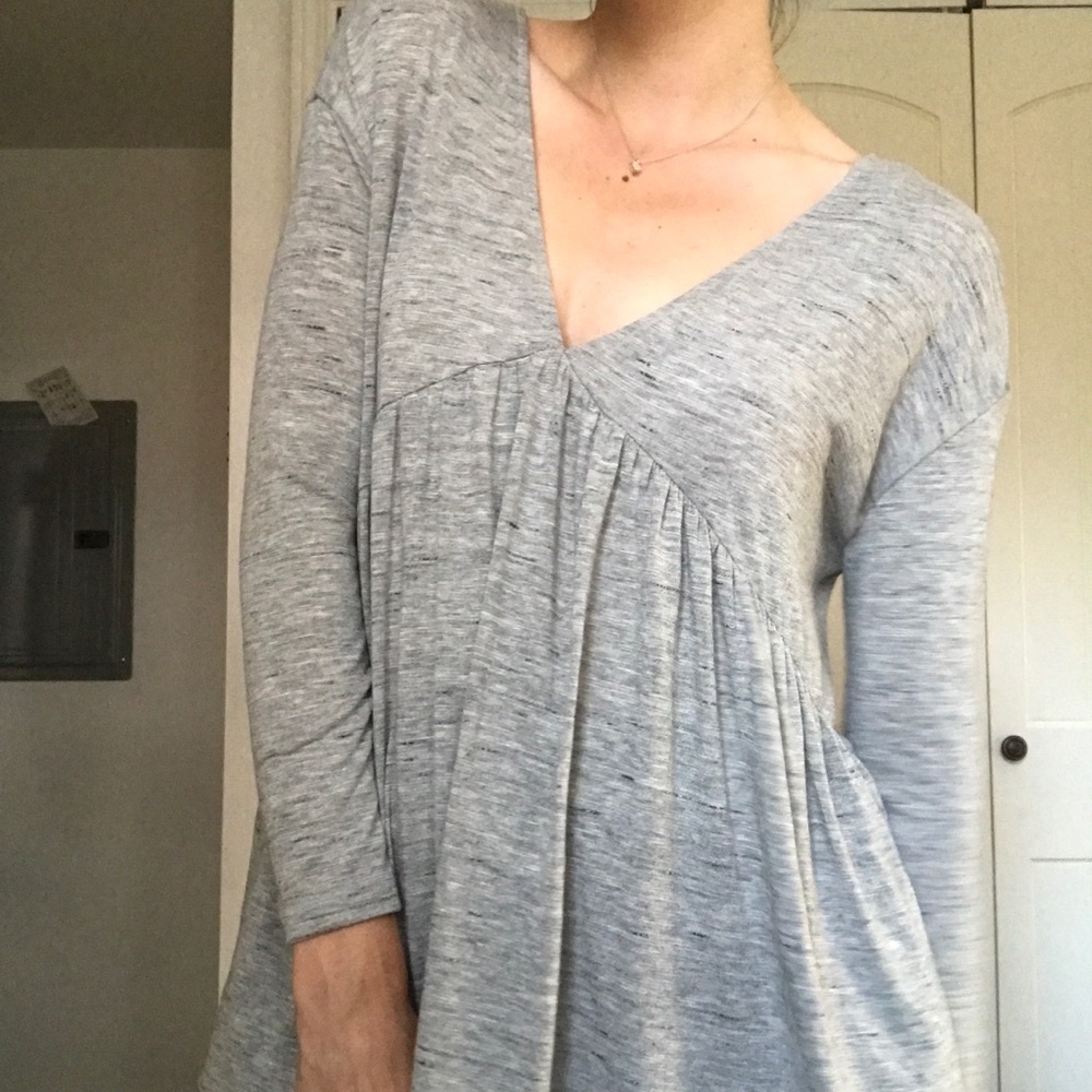 NORDSTROM LUSH V-neck top with string back